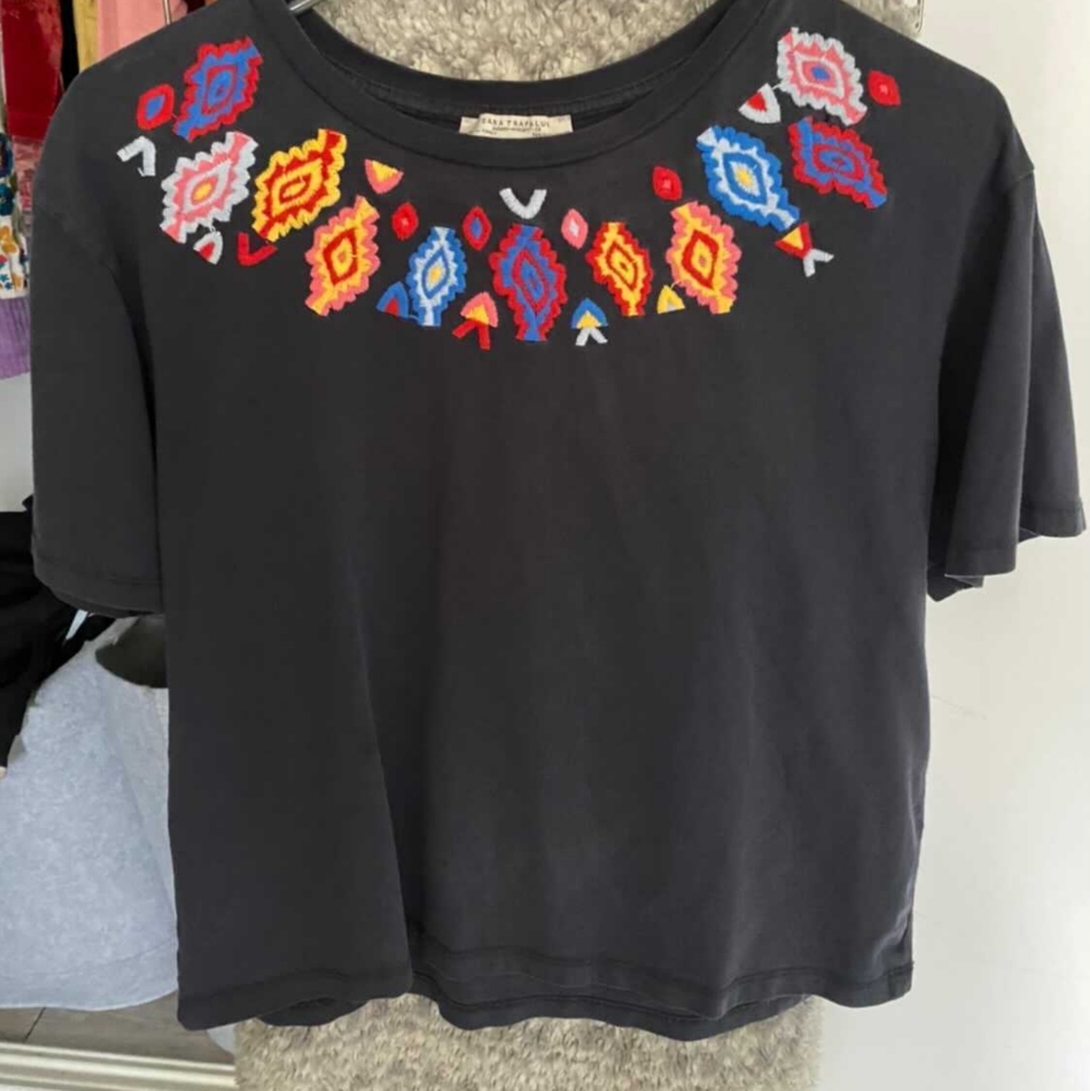 🚩🚩🚩SOLD🚩🚩🚩Zara Boho Embroidered Shirt
